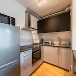 Garden Towers דירה *