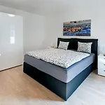 Garden Towers דירה פראג