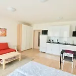 Garden Towers דירה *