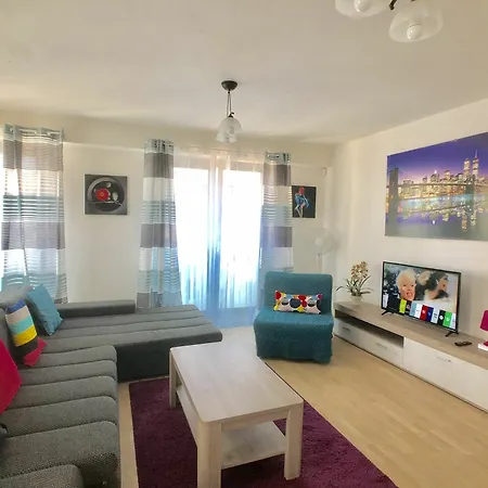 Garden Towers Apartamento